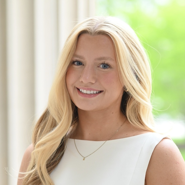 Kaitlyn Steffen Headshot